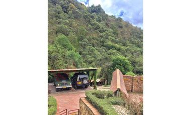 VENDO ESPECTACULAR CASA CAMPESTRE LA CLERA EL HATO.-9297