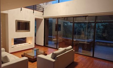 En Venta Casa Luxury En El Exclusivo Sector De Valle Alto En La Calera
