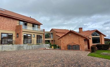 Casa Campestre En Renta En Condominio Pan De Azúcar- Vereda Yerbabuena Chía.