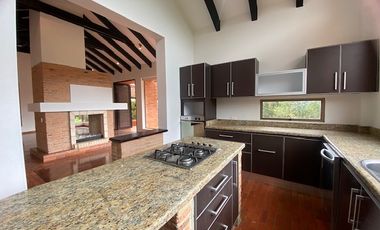 Casa Campestre En Renta En Condominio Pan De Azúcar- Vereda Yerbabuena Chía.