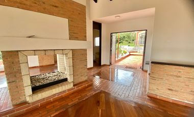 Casa Campestre En Renta En Condominio Pan De Azúcar- Vereda Yerbabuena Chía.