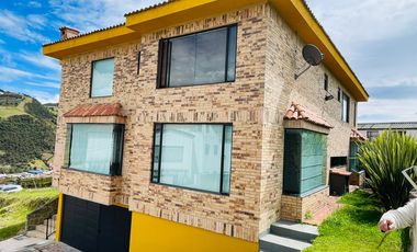 Venta - Hermosa Casa En La Calera Urbana