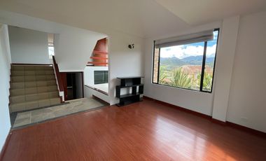 Venta - Hermosa Casa En La Calera Urbana