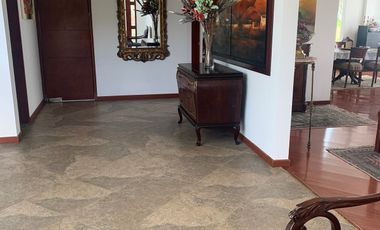 Venta - Hermosa Casa En La Calera Urbana