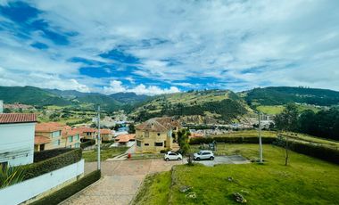 Venta - Hermosa Casa En La Calera Urbana