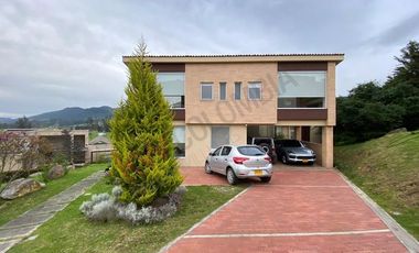 VENDO CASA VALLE ALTO DE LA PRADERA, LA CALERA.