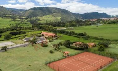 VENDO CASA VALLE ALTO DE LA PRADERA, LA CALERA.