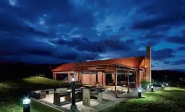 VENDO CASA VALLE ALTO DE LA PRADERA, LA CALERA.