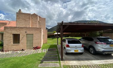 Arriendo - Hermosa Casa Campestre Con Vista Panorámica En Macadamia, La Calera