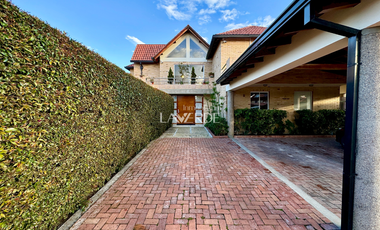 Venta - Espectacular Casa Interna En Excelentes Condiciones