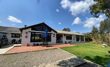 En Venta Acogedora Casa En Medio De Las Montañas, La Calera, Sabana De Bogotá