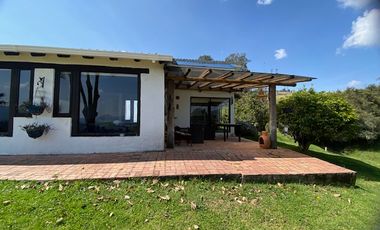 En Venta Acogedora Casa En Medio De Las Montañas, La Calera, Sabana De Bogotá