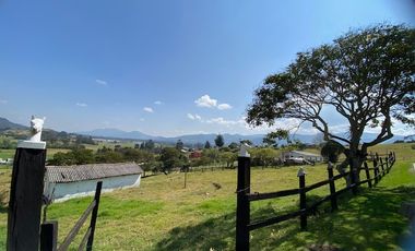 En Venta Acogedora Casa En Medio De Las Montañas, La Calera, Sabana De Bogotá