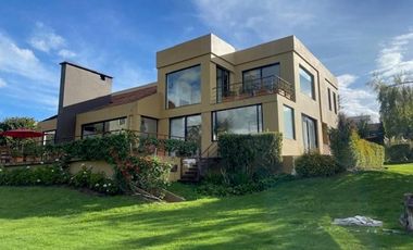 Casa Campestre en Venta en la Calera