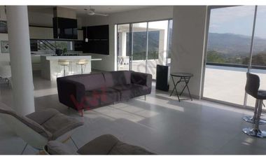 VENDO MAGNIFICA CASA ANAPOIMA