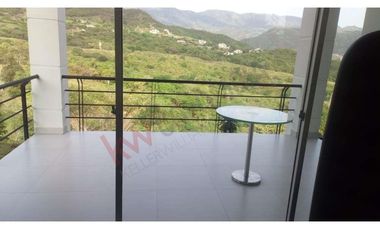 VENDO MAGNIFICA CASA ANAPOIMA