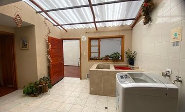 En Venta Inmueble, Oportunidad Con Gran Proyección Comercial En La Calera.