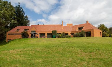 En Arriendo - Casa Campestre En Chía - Lagos De Yerbabuena