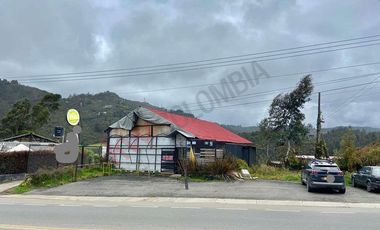 LOCAL COMERCIAL EN VENTA, LA CALERA.-8416