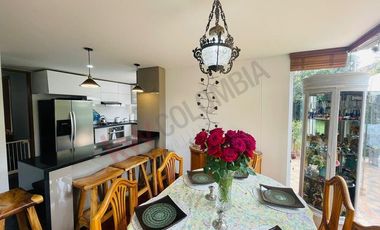 VENDO CASA MACADAMIA LA CALERA