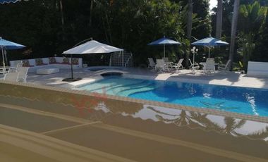 VENDO CASA CLUB PUERTO PEÑALISA GIRARDOT