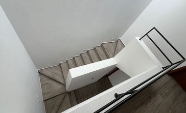 CASA EN VENTA FRACCIONAMIENTO MADEIRAS ZAPOPAN