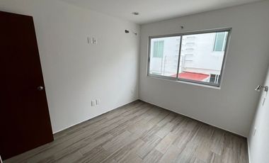 CASA EN VENTA FRACCIONAMIENTO MADEIRAS ZAPOPAN
