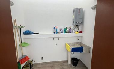 CASA EN VENTA FRACCIONAMIENTO MADEIRAS ZAPOPAN