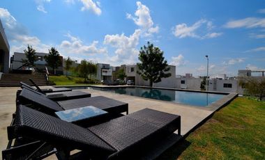 CASA EN VENTA FRACCIONAMIENTO MADEIRAS ZAPOPAN