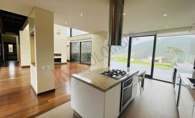 VENDO CASA DE CAMPO EN LA CALERA