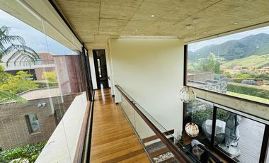 VENDO CASA DE CAMPO EN LA CALERA