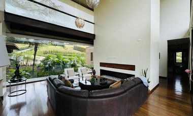 VENDO CASA DE CAMPO EN LA CALERA