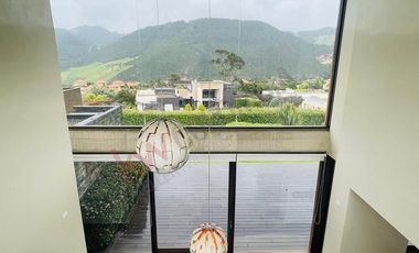 VENDO CASA DE CAMPO EN LA CALERA