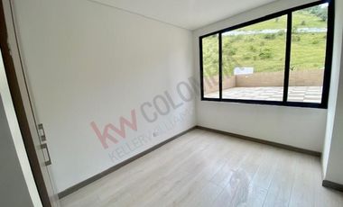 Vendo Apartamento Ph En La Calera, Club House-7776