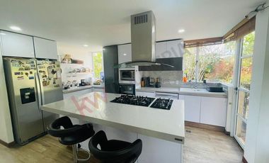 VENDO HERMOSA CASA MACADAMIA LA CALERA