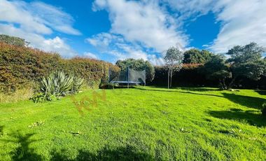 VENDO HERMOSA CASA MACADAMIA LA CALERA