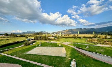 Venta - Apartamento Esquinero En Primer Piso