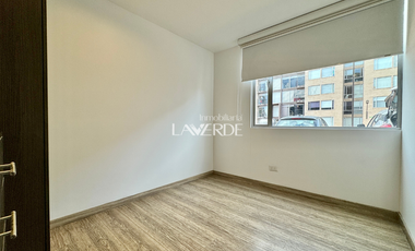 Venta - Apartamento Esquinero En Primer Piso
