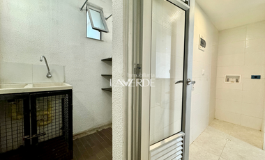 Venta - Apartamento Esquinero En Primer Piso