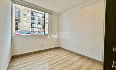 Venta - Apartamento Esquinero En Primer Piso