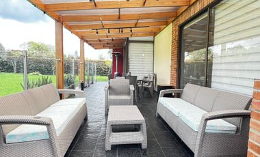 Casa Campestre En Exclusivo Conjunto Con Parcelación Amplia. Cota, Cundinamarca