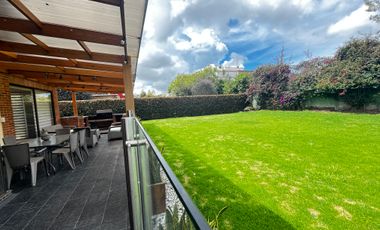 Casa Campestre En Exclusivo Conjunto Con Parcelación Amplia. Cota, Cundinamarca