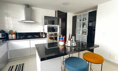Casa Campestre En Exclusivo Conjunto Con Parcelación Amplia. Cota, Cundinamarca