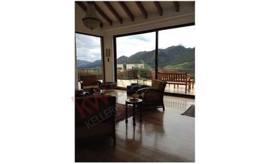 VENDO CASA ESPECTACULAR EN CASA DE CAMPO, LA CALERA