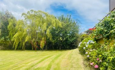 VENDO CASA ESPECTACULAR EN CASA DE CAMPO, LA CALERA