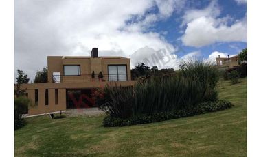 VENDO CASA ESPECTACULAR EN CASA DE CAMPO, LA CALERA