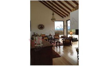 VENDO CASA ESPECTACULAR EN CASA DE CAMPO, LA CALERA