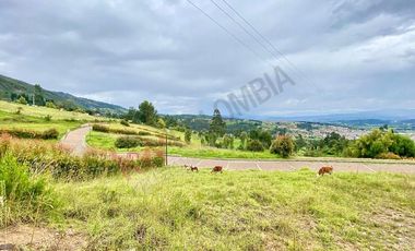 EXCELENTE LOTE ESQUINERO PARA INVERSION CON VISTA AMPLIA