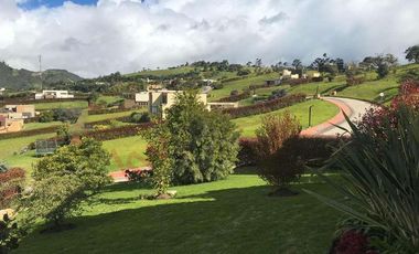 VENDO ESPLENDIDA CASA DE CAMPO EN LA CALERA