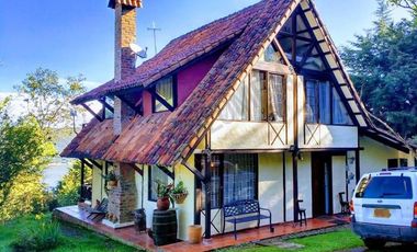 Venta Casa Tipo Chalet Alemán Frente Al Embalse - La Calera